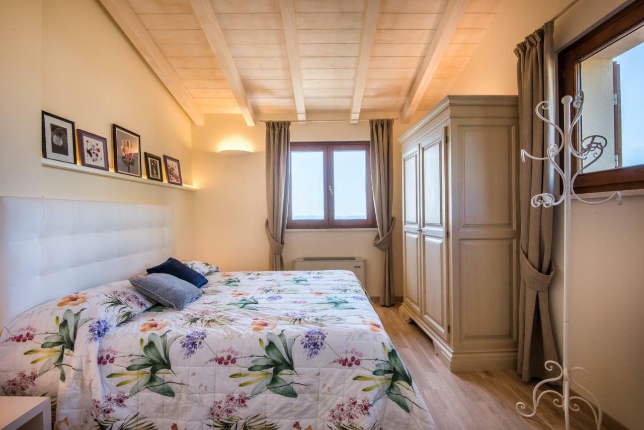 Casa Vacanze Squarcialupi Castellina in Chianti Exterior photo